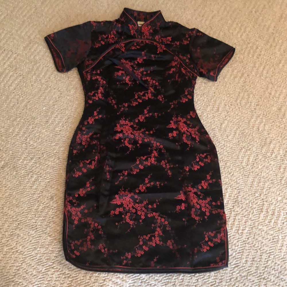 VINTAGE traditional Asian style Qipao Satin Slit Mini Dress